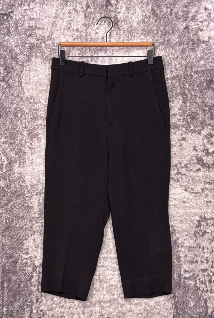 Isabel Marant Pants 36 / US 4 Womens Black Crepe Tapered Leg Capri